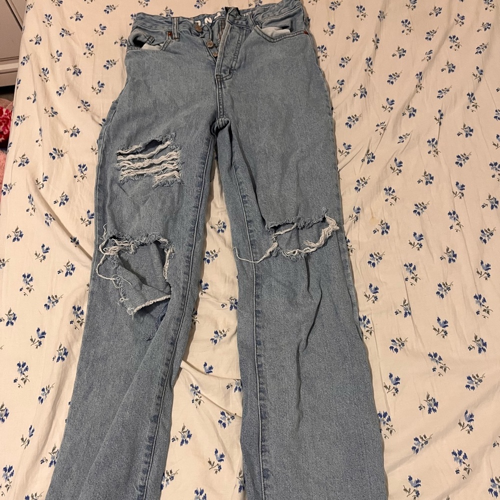 Womens Highwaisted Ripped 90s boyfriend jeans